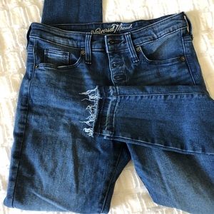 High-Rise Skinny Jeans Universal Thread